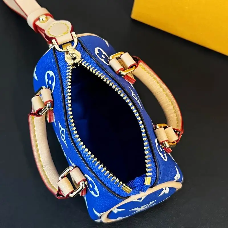 LV keyring lyh35 (6)